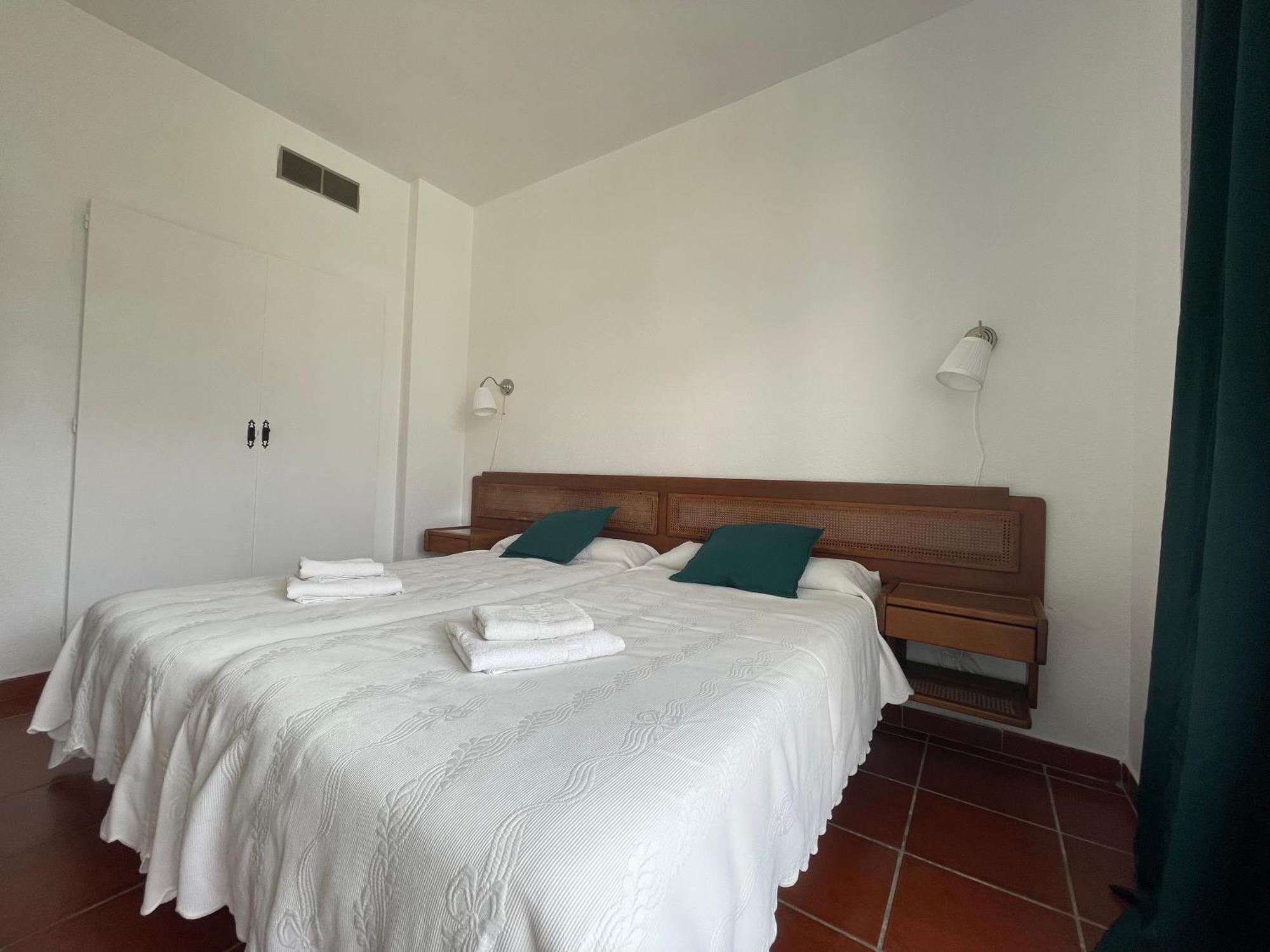 טורמולינוס Apartamentos La Roca Rentals מראה חיצוני תמונה