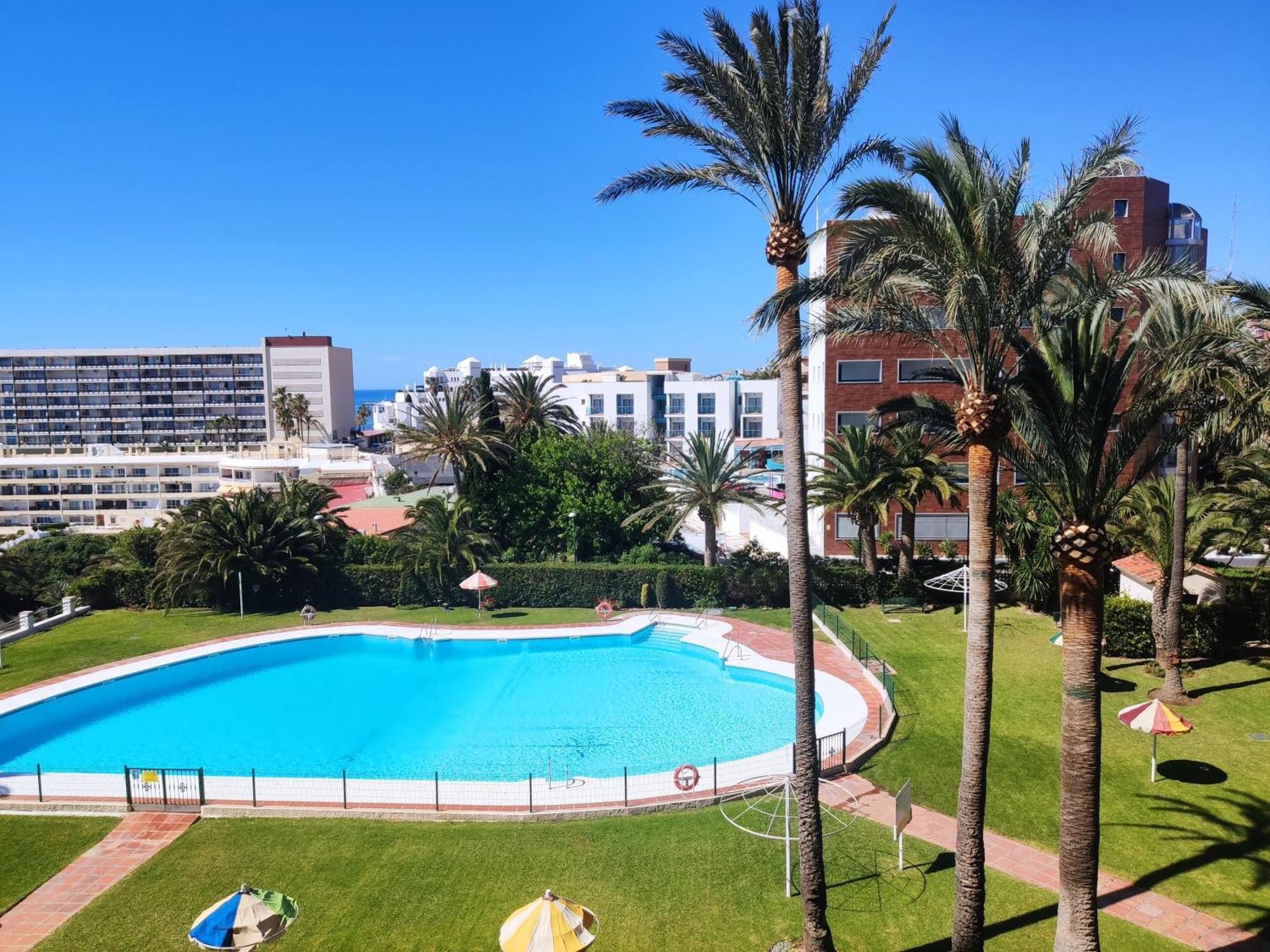 טורמולינוס Apartamentos La Roca Rentals מראה חיצוני תמונה